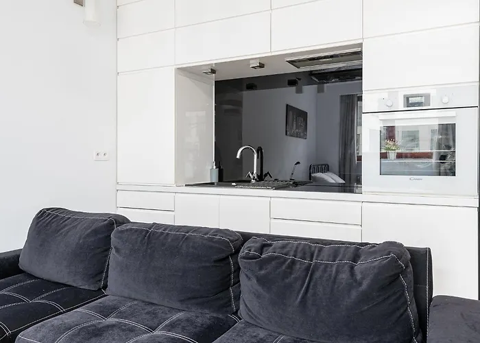 Rentplanet - Przy Moscie Lazienkowskim Appartamento *